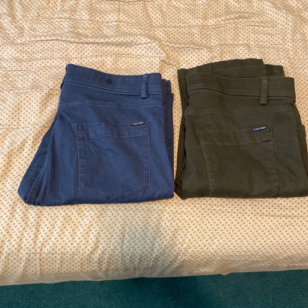 Calvin Klein stretchy jeans 2 pairs 34x32 and 34x3